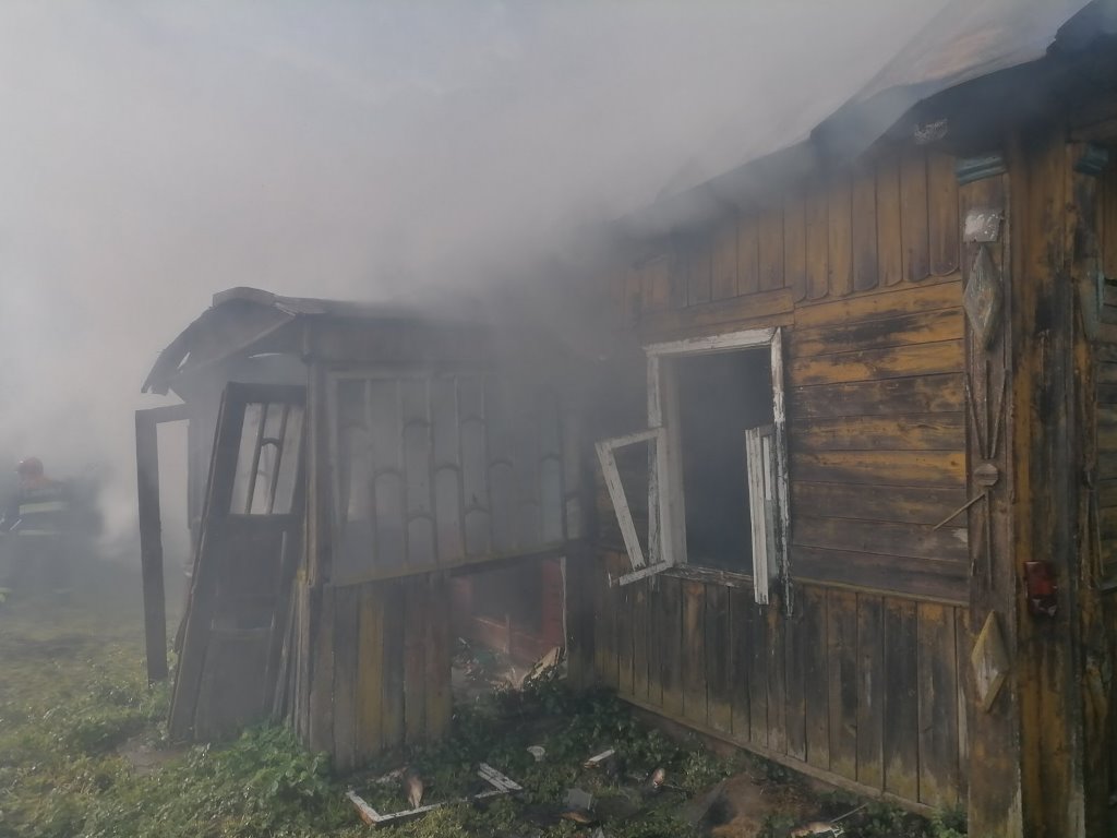 В деревне Новодворки на пожаре погиб мужчина — Клецк. Клецкий район.  Новости Клецка и Клецкого района. Да новых перамог. Районная газета