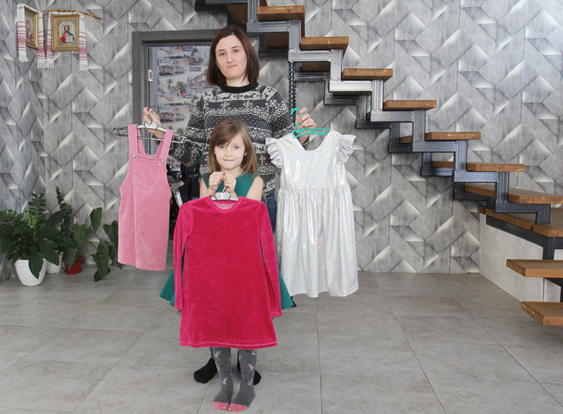 Вязаная одежда для мамы и дочки: одинаковые вещи в гардеробе своими руками
